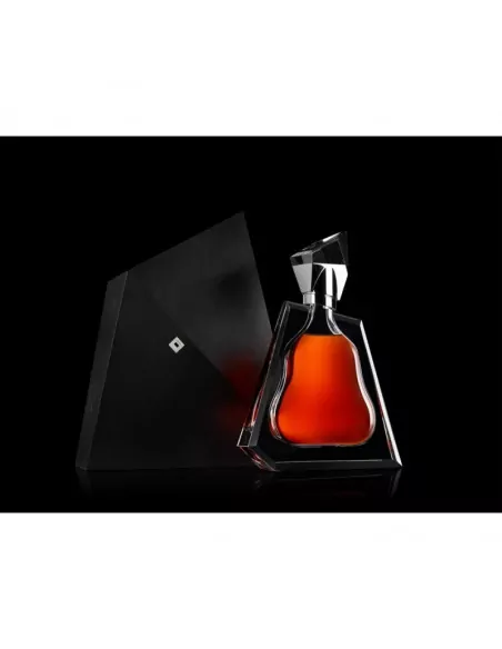 Richard Hennessy by Daniel Libeskind Cognac Richard Hennessy by Daniel Libeskind Cognac